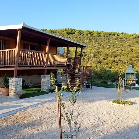 Beautiful Private House 50m From The Sea